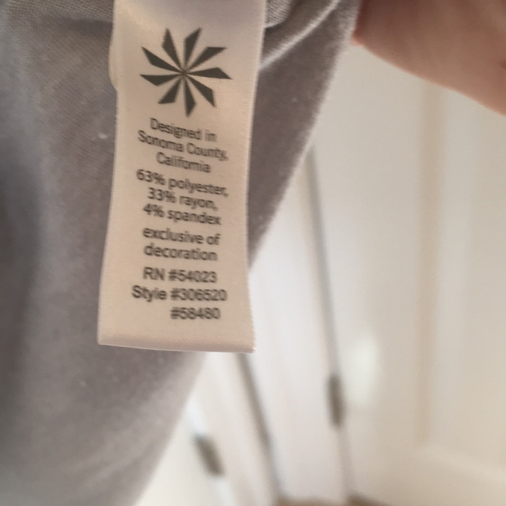 Athleta XS grey shirt with pretty embroidery - Picture 6 of 6